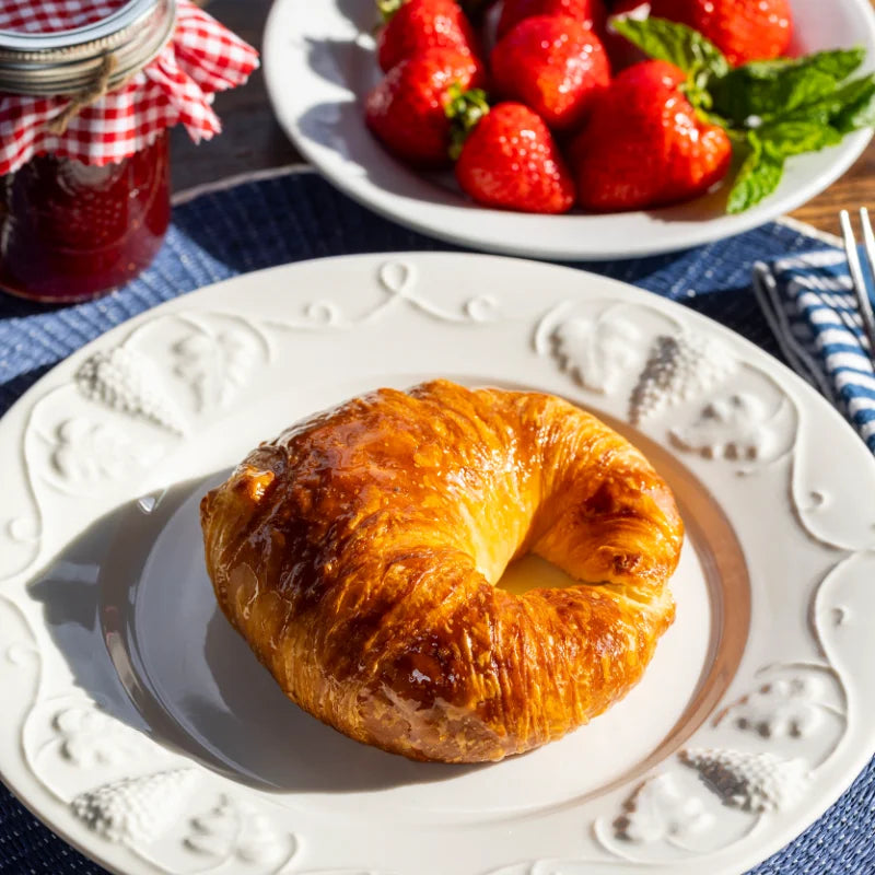 Fragola (Strawberry Croissants)